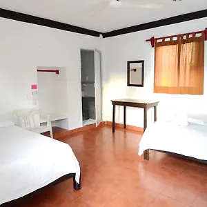 https://hotel-marinelly.quintano-roohotels.com